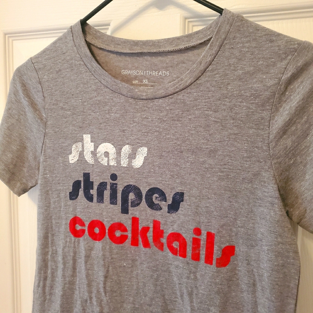 NWOT stars stripes and cocktails XS tee